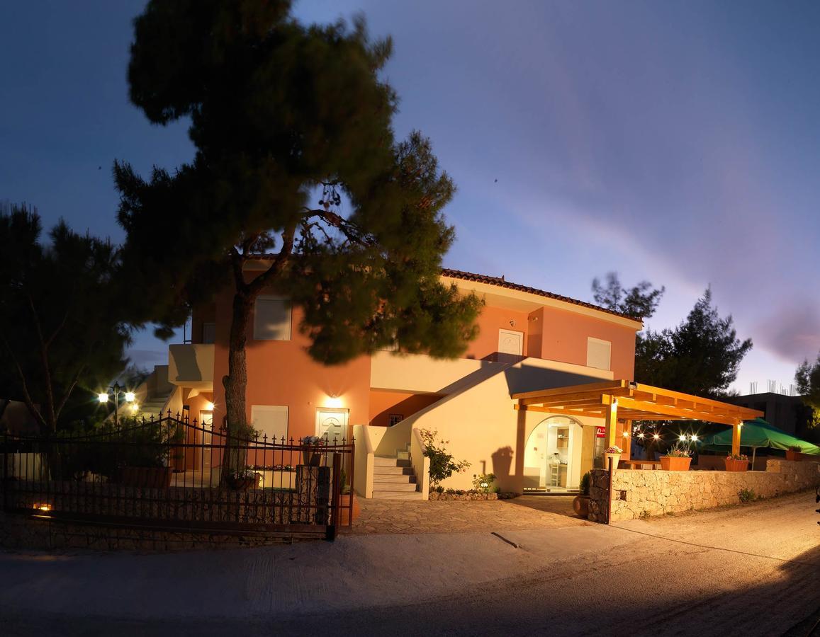 פורטו הלי Epavlis Apartments מראה חיצוני תמונה
